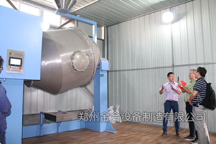 美國一家公司成為金合雙運動混合機(jī)在美國的一級代理
